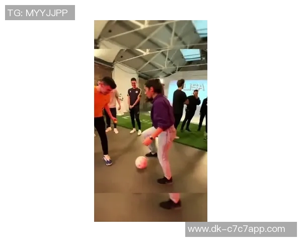 篮球巨星挑战足球赛场 看他们如何跨界展现竞技天赋